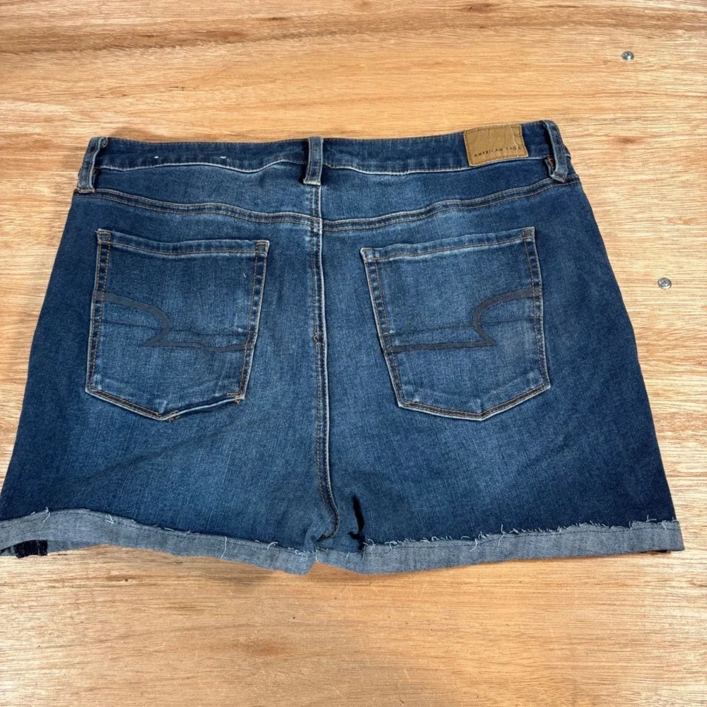 American Eagle Next Level Stretch Denim Shorts Medium Wash Raw Hem Size 14 Long